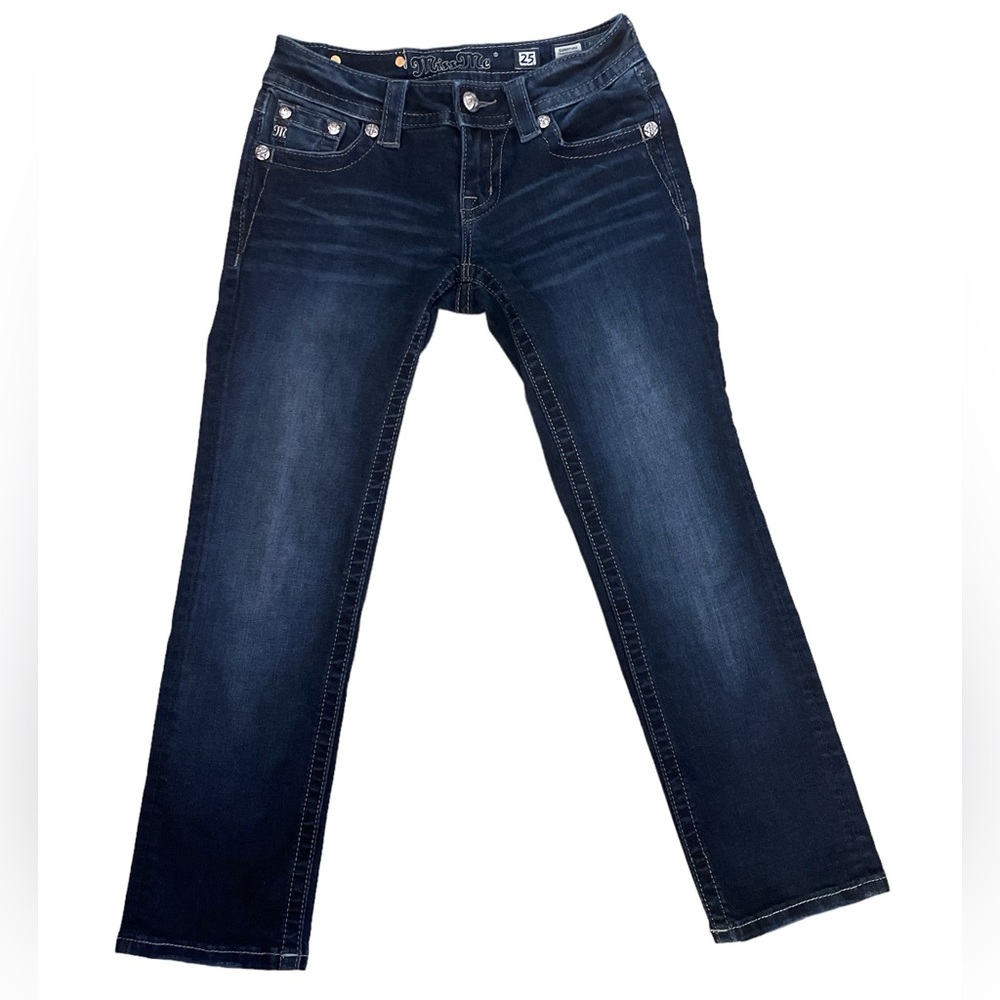 Miss Me Sz:25 Rhinestones, Crystal Signature Crop Blue Jeans